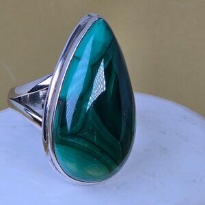 925 Sterling Silver Ring Sz 7 with Pear Shape Natural Malachite Gemstone